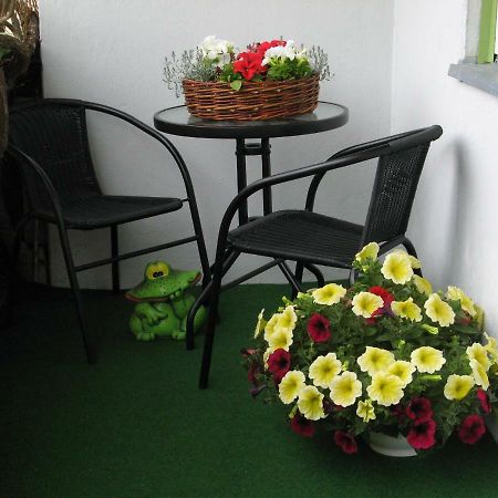 Gratarre Apartment Kuressaare Ngoại thất bức ảnh