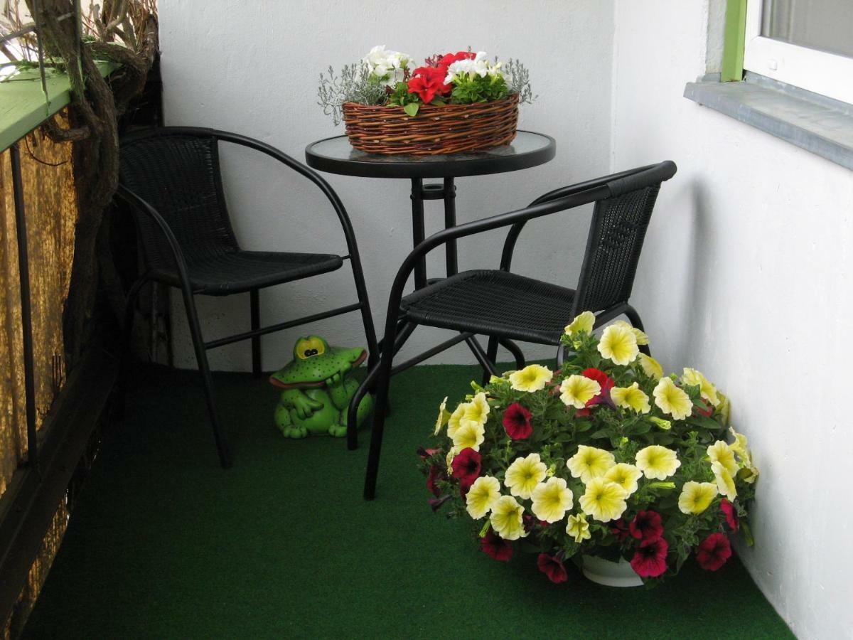 Gratarre Apartment Kuressaare Ngoại thất bức ảnh